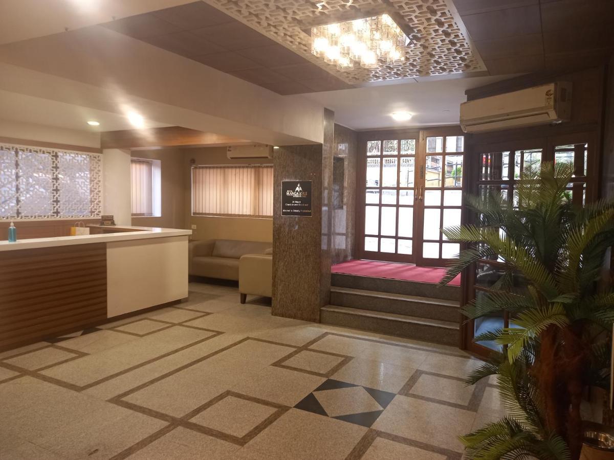 Hotel Mangalore International Zewnętrze zdjęcie