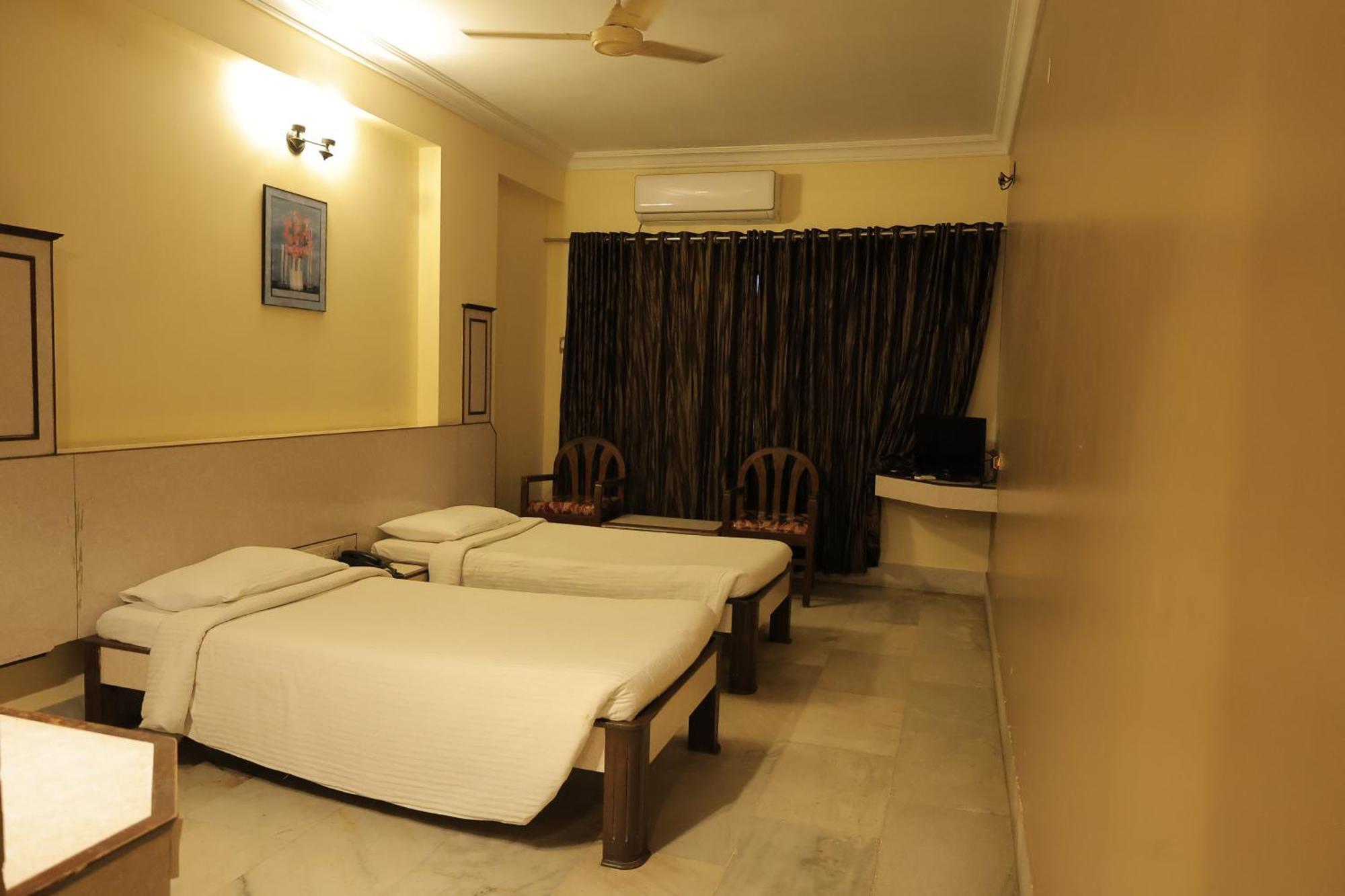 Hotel Mangalore International Zewnętrze zdjęcie