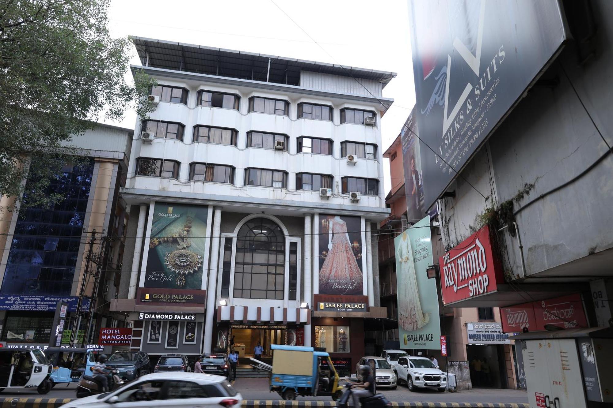 Hotel Mangalore International Zewnętrze zdjęcie