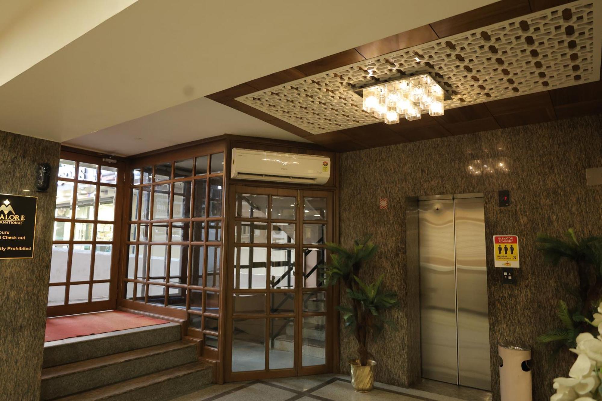 Hotel Mangalore International Zewnętrze zdjęcie