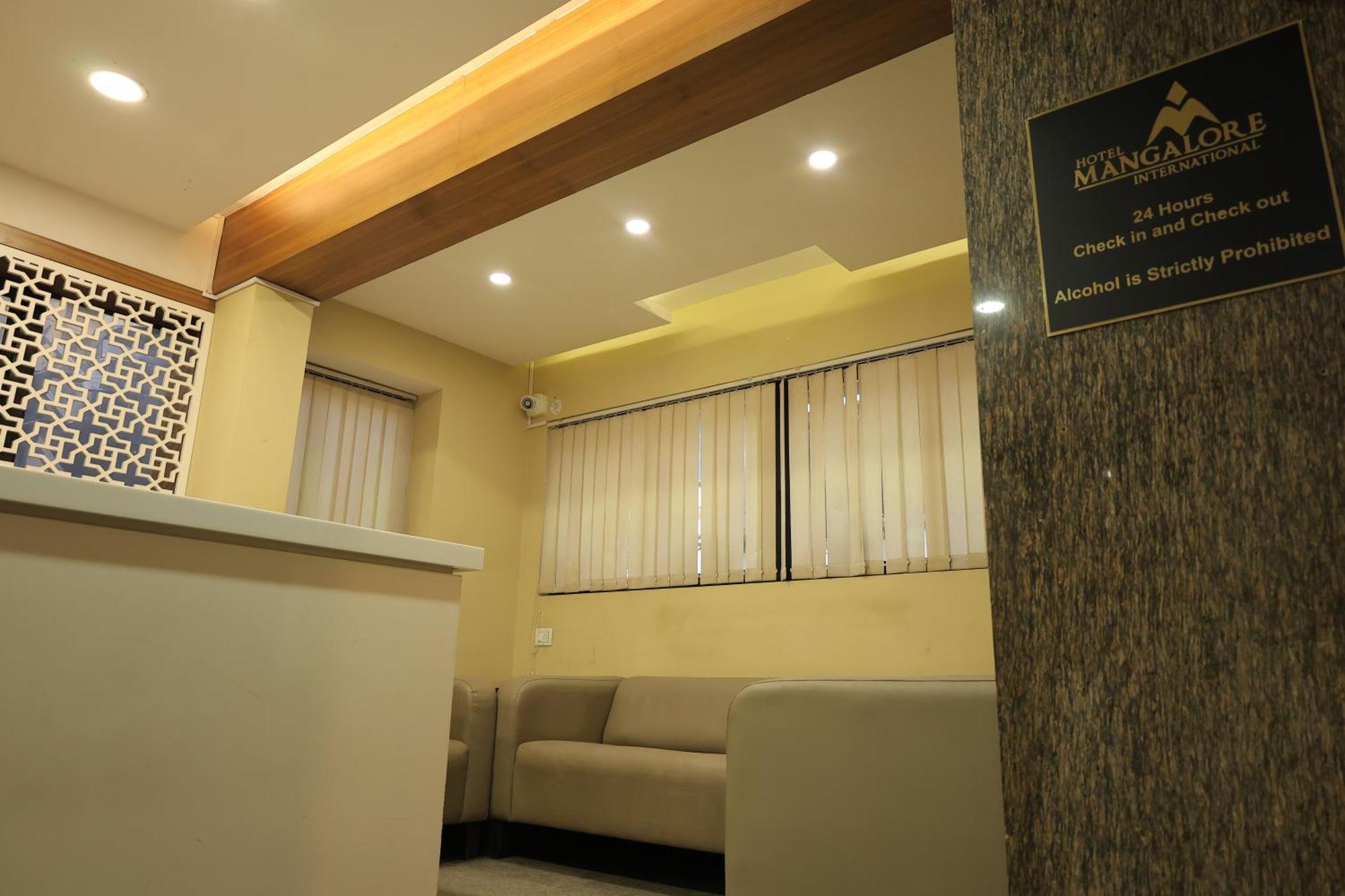 Hotel Mangalore International Zewnętrze zdjęcie