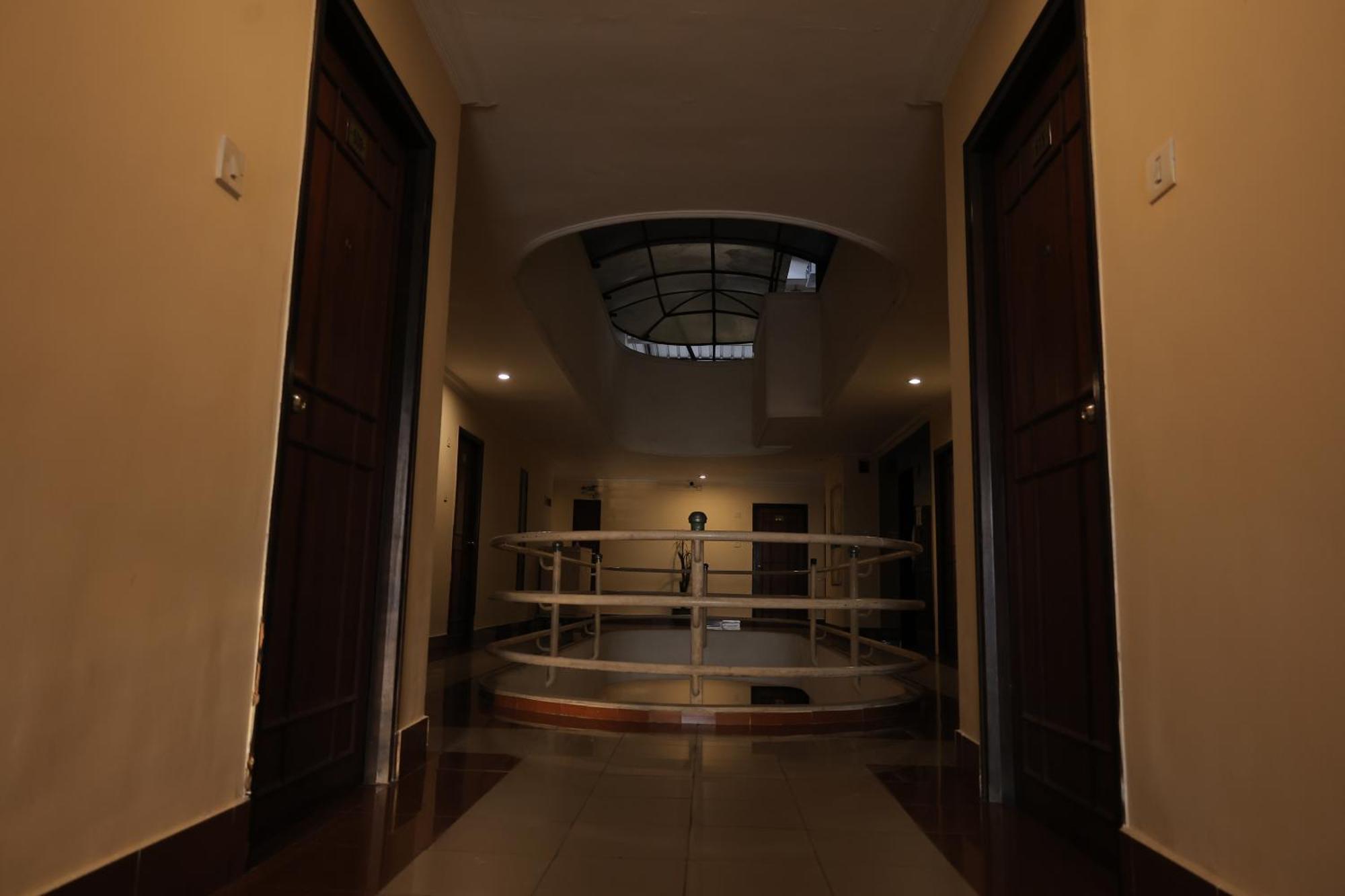 Hotel Mangalore International Zewnętrze zdjęcie