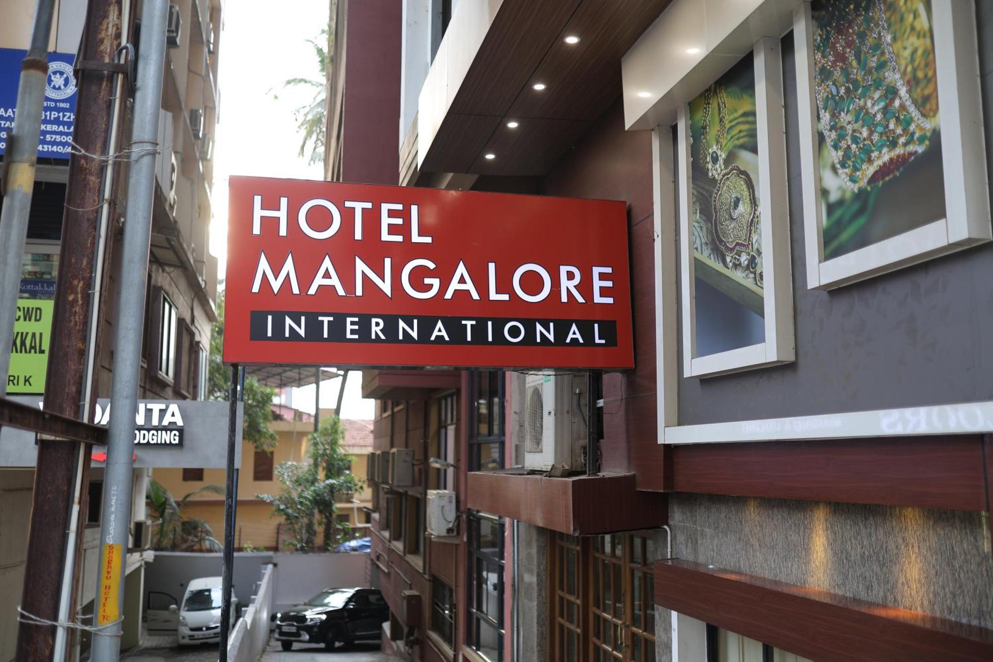 Hotel Mangalore International Zewnętrze zdjęcie