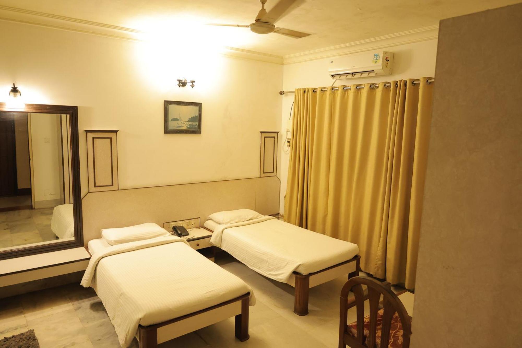 Hotel Mangalore International Zewnętrze zdjęcie