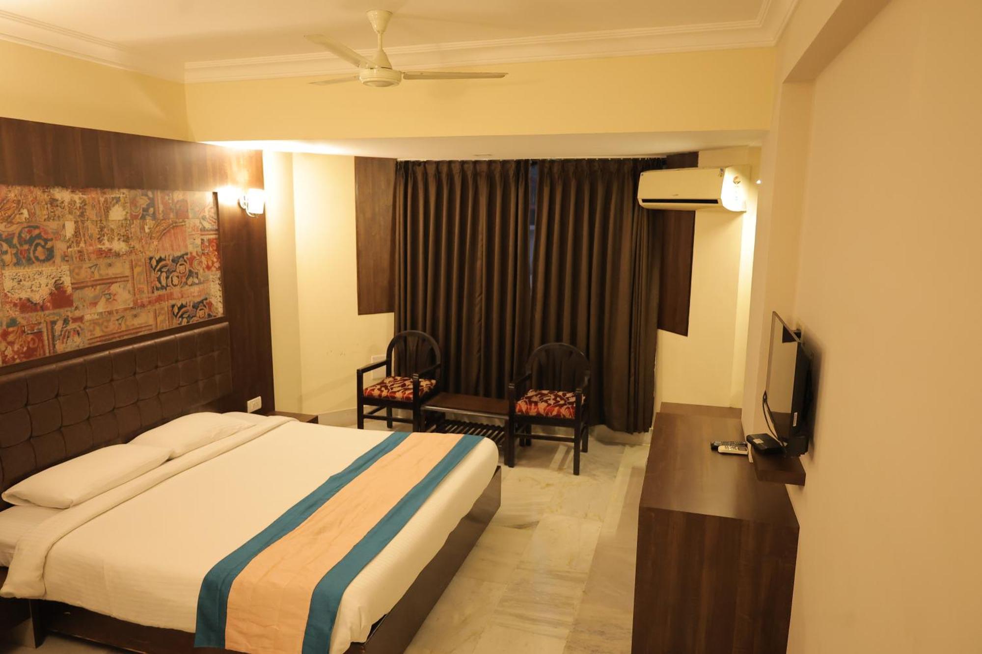 Hotel Mangalore International Zewnętrze zdjęcie