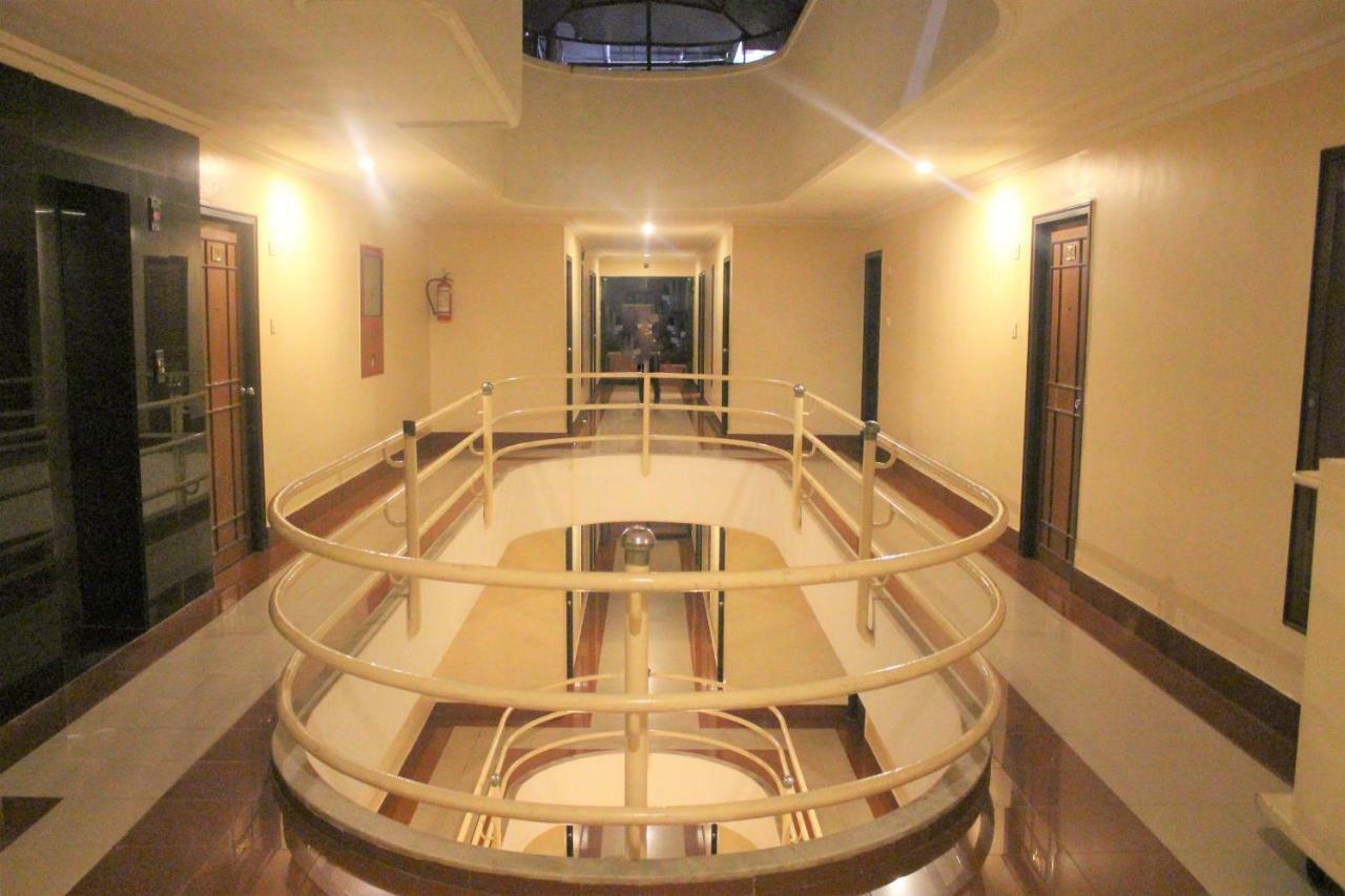 Hotel Mangalore International Zewnętrze zdjęcie