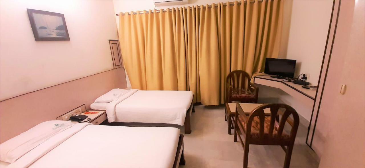 Hotel Mangalore International Zewnętrze zdjęcie