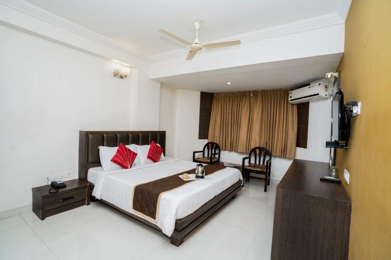 Hotel Mangalore International Zewnętrze zdjęcie