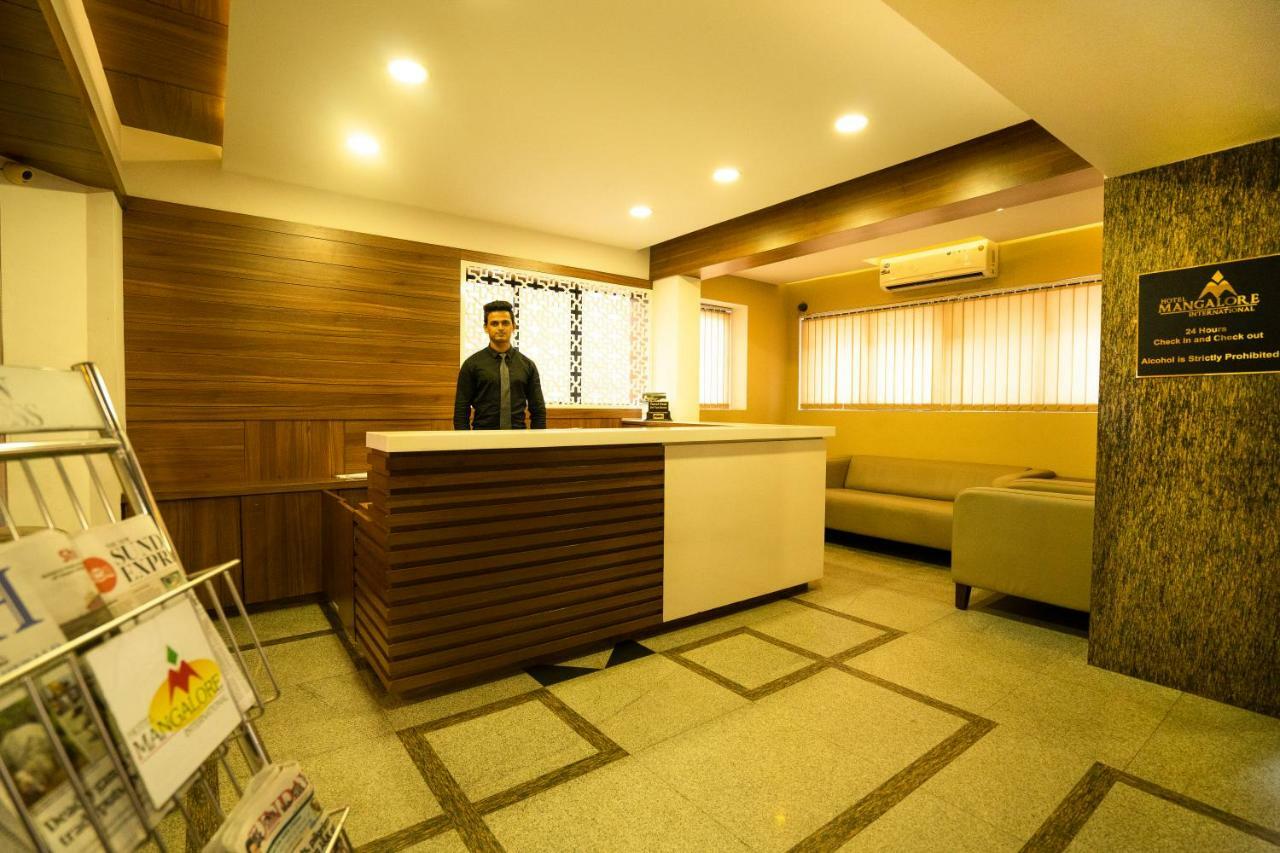 Hotel Mangalore International Zewnętrze zdjęcie