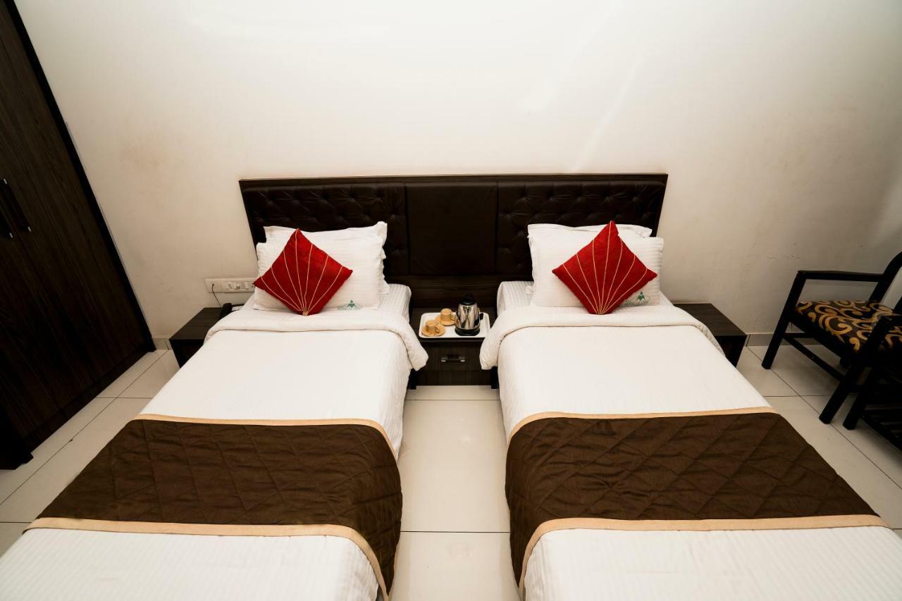 Hotel Mangalore International Zewnętrze zdjęcie